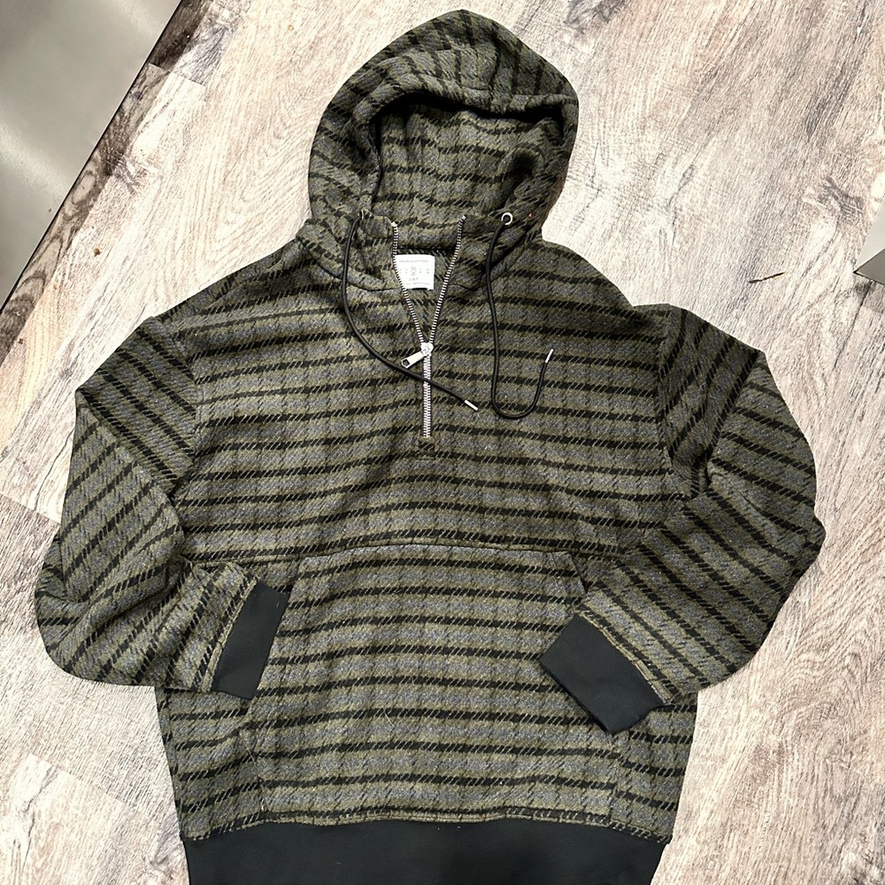 Urban Outfitters SIZE M